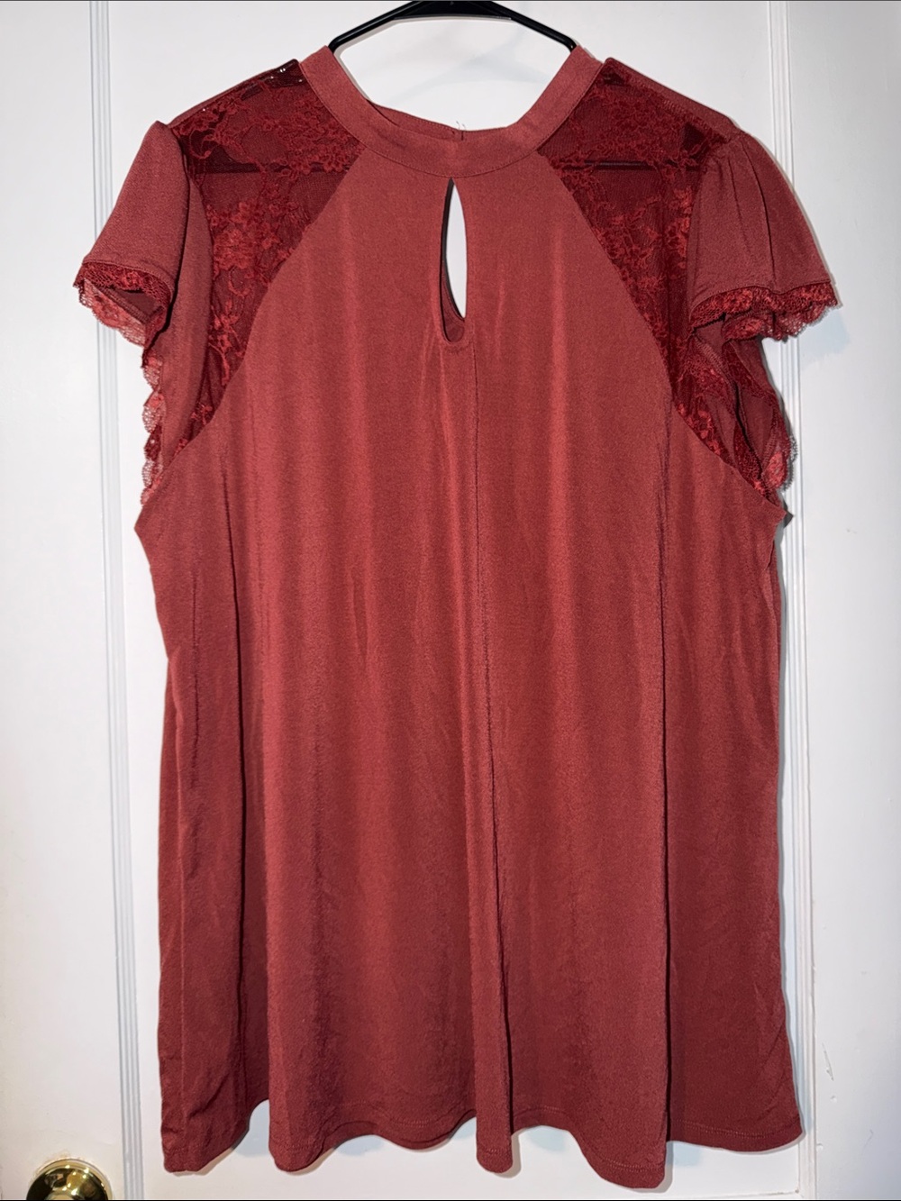 Torrid Rust Lace Trim Keyhole Blouse size 3